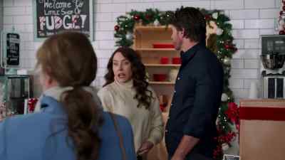 This place is a zoo - Christmas, Love and Fudge