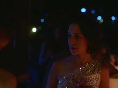 - This place is cool!
- Yeah. - Shayda