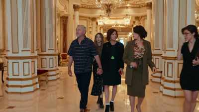 This place is
so fabulously over the top. - Daughter of the Bride
