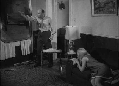 This place is ridiculous - Night of the Living Dead