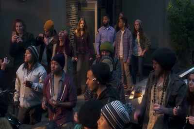 - This is really badass.
- This is gonna get ugly. - Disjointed