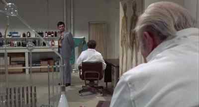 This is really quite a setup. - The Incredible 2-Headed Transplant