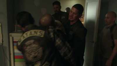 This... - Right there. - Ugh. - Mayans M.C.