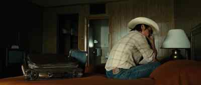 This is Roberto Sagramore,
I'm not here right now. - No Country for Old Men