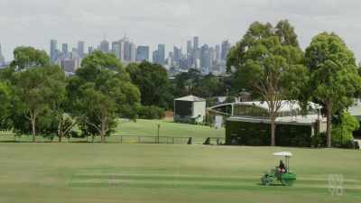 This school is clearly
at the top end. - Miriam Margolyes: Australia Unmasked