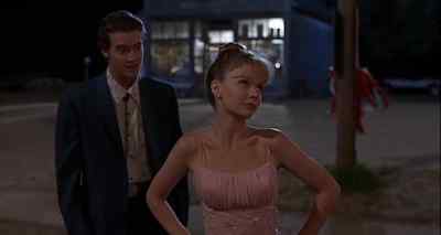 - This your shoe?
- No, that ain't my shoe. - To Wong Foo, Thanks for Everything! Julie Newmar