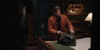 - This is silly. - Yellowstone
