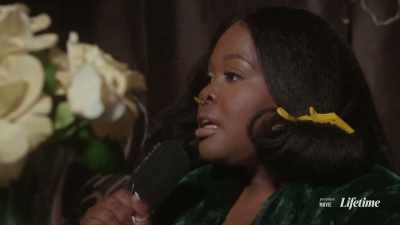 This is simone hicks,
and you're watching hey h-town. - Single Black Female