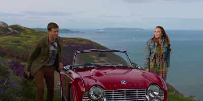 - This is so pretty.
- Oh, it gets better. Come on. - Irish Wish