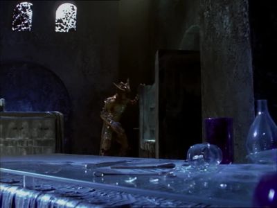 This is still not right! - Farscape
