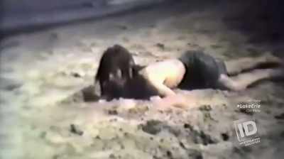 THIS STORY TAKES PLACE
BACK IN '75 -- - The Lake Erie Murders