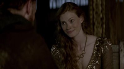 This... stranger approached
me in the marketplace. - Vikings