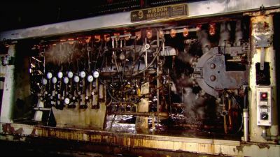 THIS STRETCHES THE GLASS INTO
OBLONG BUBBLES CALLED BLANKS. - How It's Made