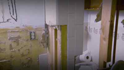 This stuff-- just
falling off in my hand. - Zombie House Flipping