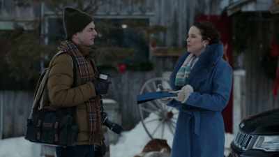 This is tabloid gold.
They will pay a fortune for it. - A Royal Christmas Crush