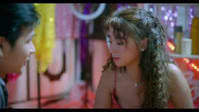 This! Telling each other our stories,
the time we spent together, - Crush Kong Curly