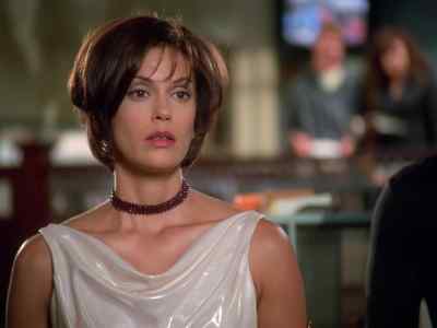 This is the green, my lord. - Lois & Clark: The New Adventures of Superman