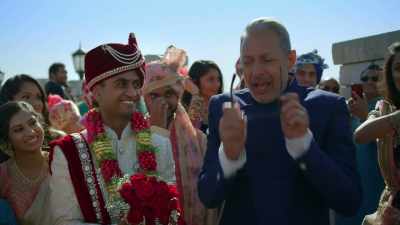 This is the groom. I had no idea. - The World According to Jeff Goldblum