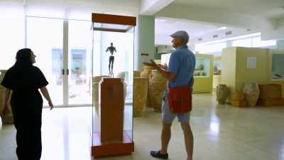 This is the Minoans'
last artistic masterpiece. - Raiders of the Lost Past with Janina Ramirez