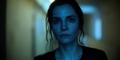 -This is the one.
-Open it. - Altered Carbon