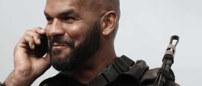 This is the only number I have
programmed on my phone, babe. - Jarhead: Law of Return