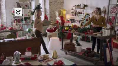 This is the venue the Andersons have
been using for their Christmas ball. - A Cheerful Christmas