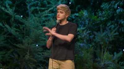 This was the very pop-fueled binary. - Mae Martin: SAP