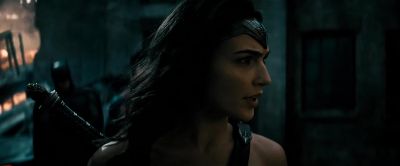 This thing this creature seems to feed on energy - Batman v Superman: Dawn of Justice