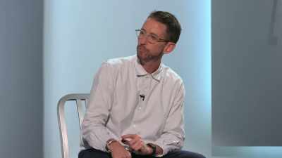 This thing gives me a small electric shock - Neal Brennan: Blocks