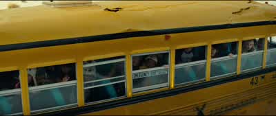 This thing got ejection seats? - Independence Day: Resurgence