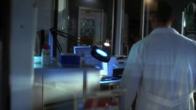 This thing isn't putting
out anything that's lethal. - CSI: Crime Scene Investigation