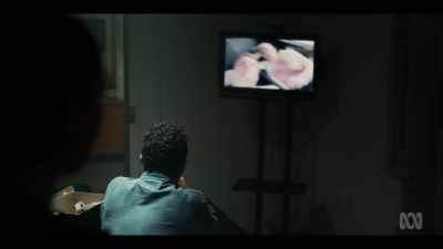 - This thing?
- Yeah. I don't know. Turn it up. - Troppo