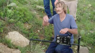 This‐this metal detector here
will pick up that treasure. - Beyond Oak Island