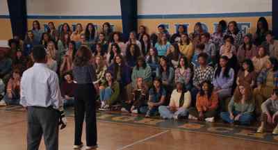 This time I want you
to raise your hand - Mean Girls