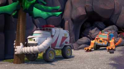 This time, I'm gonna anchor myself
onto the tree, to be safe, - Mighty Monsterwheelies