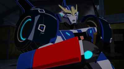 This time we need to
coordinate our efforts, Grim. - Transformers: Robots In Disguise