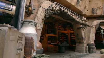 This is Toydarian Toymakers stall, - Star Wars: Galaxy's Edge - Adventure Awaits