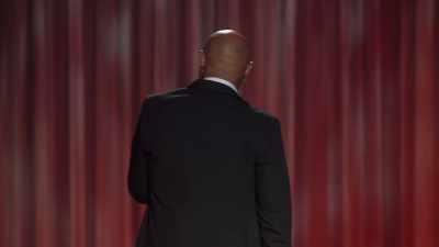 This wall right here.
This wall. - Marlon Wayans Presents: The Headliners