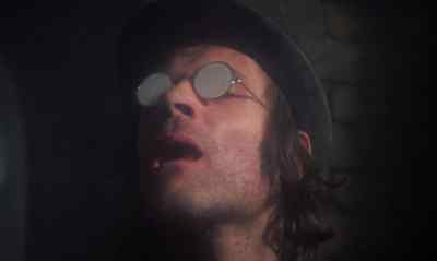 This way! Here! - Dr Jekyll &amp; Sister Hyde
