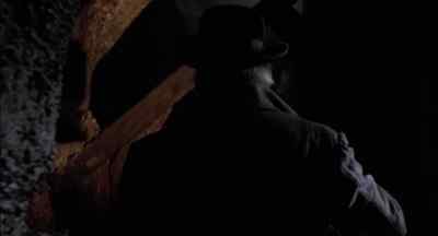 This way.
It's coming from down here. - The Phantom of the Opera