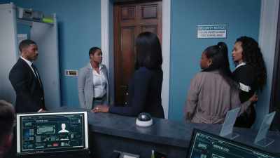 - THIS WAY.
- OK, I'LL GET BACK TO WORK. - Tyler Perry's The Oval