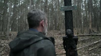 This way. - The Walking Dead