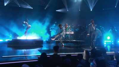♪ This is what it sounds like - Let's Go Crazy: The Grammy Salute to Prince