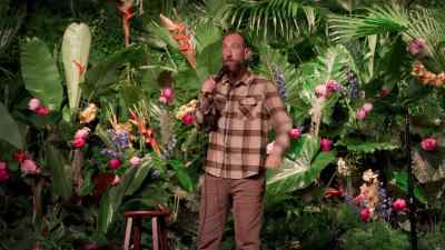 This is what you tell her.
If she looks away, grab silverware, - Ari Shaffir: America's Sweetheart