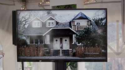 This is what the duplex looked
like just six short weeks ago. - Flip That Romance