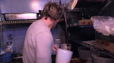 This is where his $80,000 debt
is, in all this ingredients. - Kitchen Nightmares