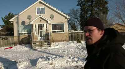 This is where Gary used
to live with Linda. - There Are No Fakes
