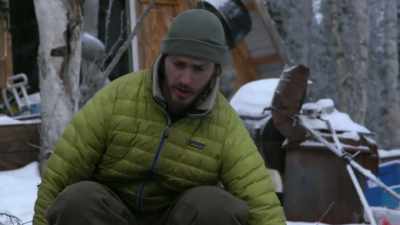 This will just help kill
the coals more quickly. - Life Below Zero: Next Generation