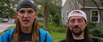 This Windy City can blow me.
Let's go. - Jay and Silent Bob Reboot