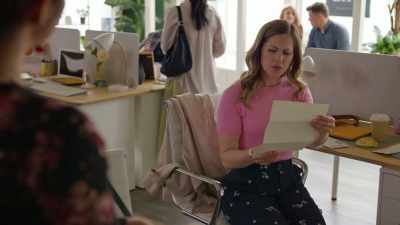This woman is worried - Nelly Knows Mysteries: A Fatal Engagement